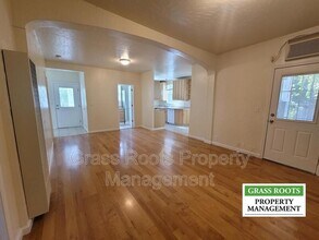 307 N Church St in Grass Valley, CA - Building Photo - Building Photo