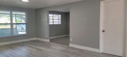 1405 Castleworks Ln in Tarpon Springs, FL - Building Photo - Building Photo