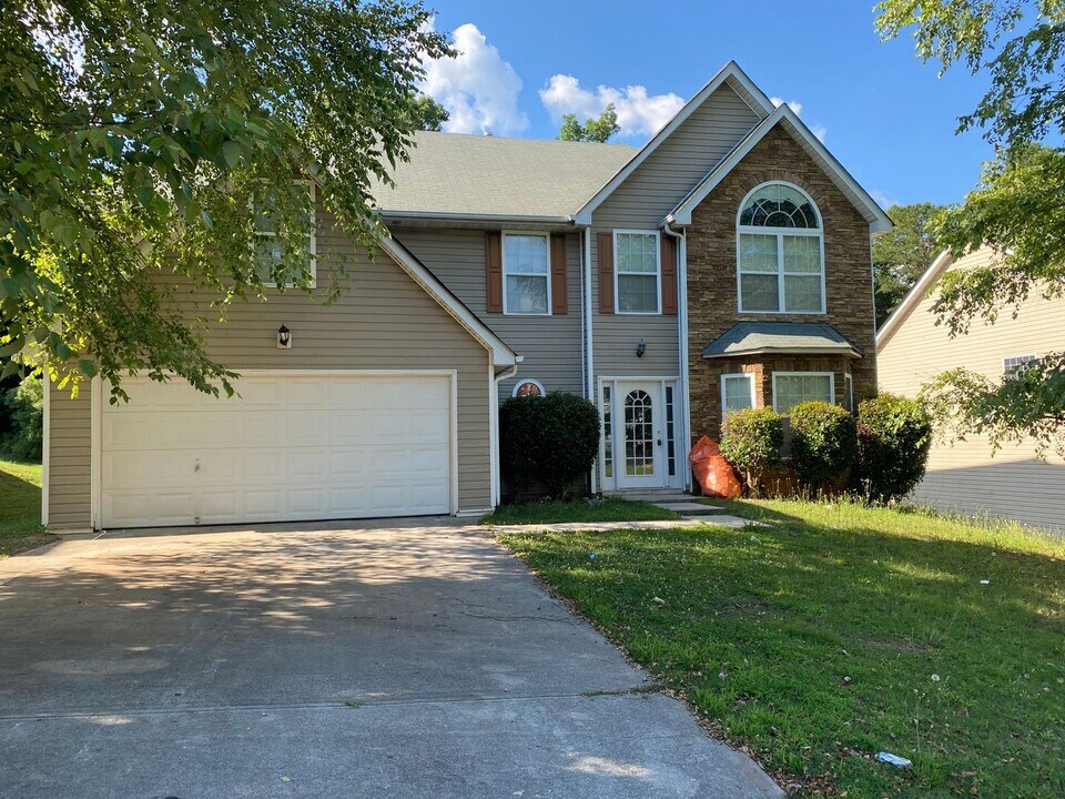 3195 Hunting Creek Pass in Douglasville, GA - Building Photo