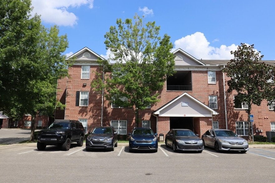 3000 S Adams St in Tallahassee, FL - Building Photo