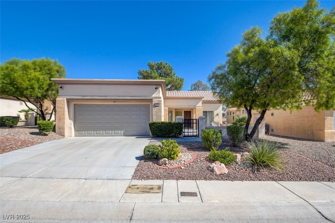 9448 January Dr in Las Vegas, NV - Building Photo