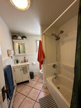 321 E Falls St, Unit 2 in Ithaca, NY - Building Photo - Building Photo