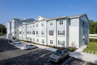 Harper's Pointe in Gainesville, FL - Foto de edificio - Building Photo