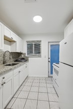 622 Oriental Blvd in Opa Locka, FL - Building Photo - Building Photo
