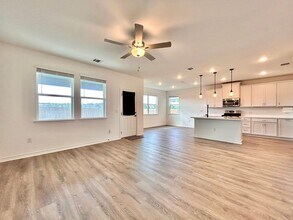 13700 Long Is Dr in Pflugerville, TX - Building Photo - Building Photo