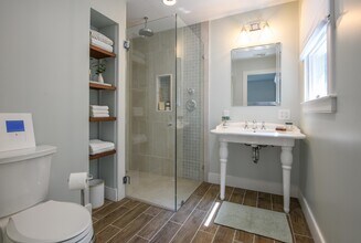 147 Hemlock Rd in South Kingstown, RI - Building Photo - Building Photo