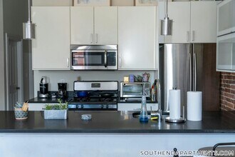 656 Massachusetts Ave in Boston, MA - Building Photo - Building Photo
