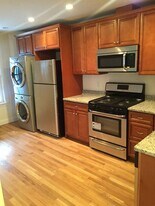 15 Leverett St in Brookline, MA - Building Photo