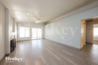 23818 N 38th Ave in Glendale, AZ - Foto de edificio - Building Photo