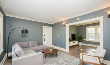 2174 W 103rd St in Cleveland, OH - Foto de edificio - Building Photo