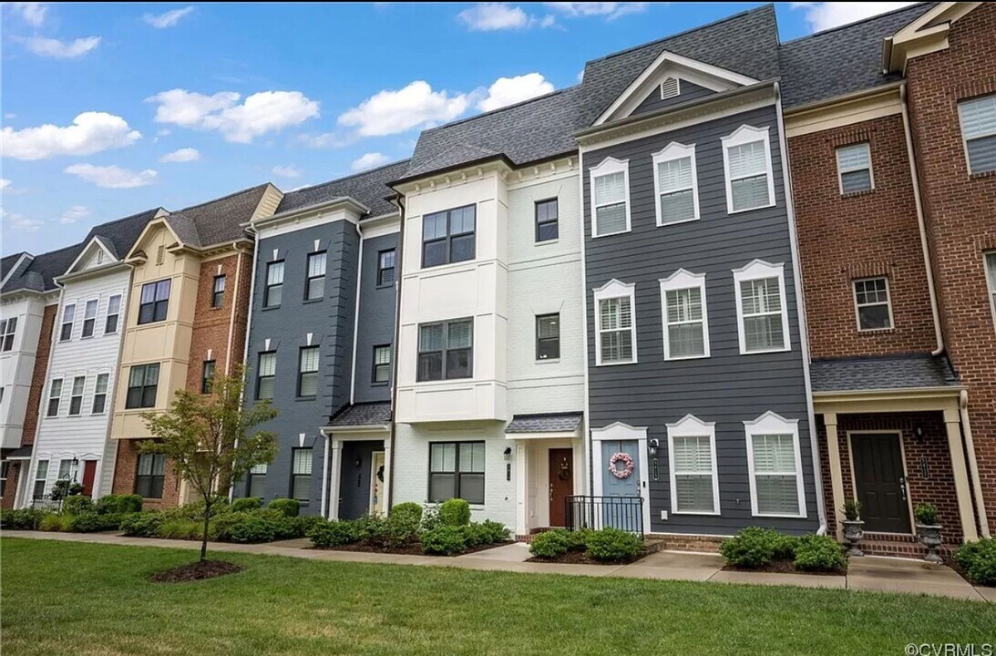 5413 Coopers Walk Ln in Richmond, VA - Building Photo