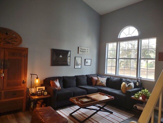 property at 2932 Trotter Rd