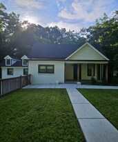 16 Johnson Rd NW in Atlanta, GA - Building Photo