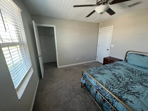 352 Argyll Dr in Spring Hill, FL - Building Photo - Building Photo