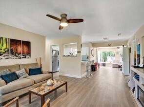 2099 NE 4th Ct in Boca Raton, FL - Building Photo - Building Photo