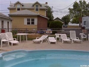 238 Main St in Marblehead, OH - Foto de edificio