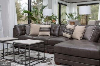 15841 York Rd in Sparks Glencoe, MD - Building Photo - Building Photo