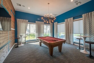 Varsity View in Tyler, TX - Building Photo - Building Photo
