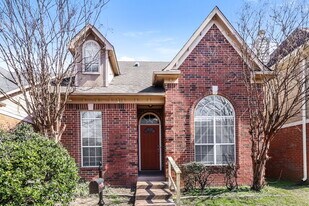 622 W Ashley Glen Cir, Unit 407 in Memphis, TN - Building Photo