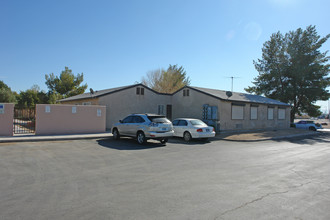 Ruby Duncan Manor in Las Vegas, NV - Building Photo - Building Photo