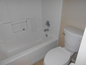 6710 Oakridge Ave in Lubbock, TX - Building Photo - Building Photo