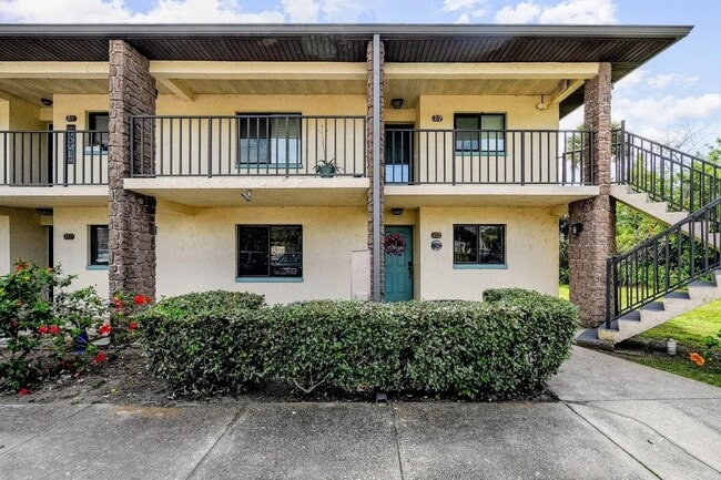 property at 100 Canebreakers Dr