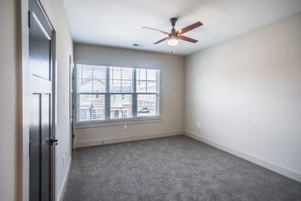 At The Park Apartments in Memphis, TN - Building Photo - Interior Photo