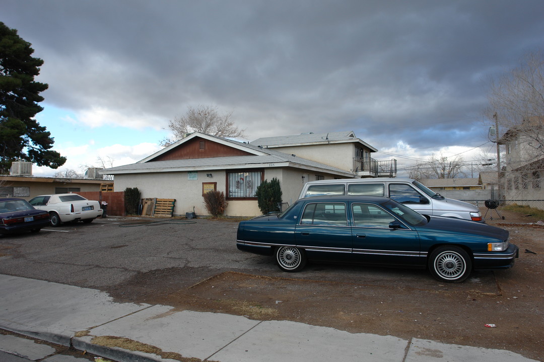 3315 Covey Ln in Las Vegas, NV - Foto de edificio