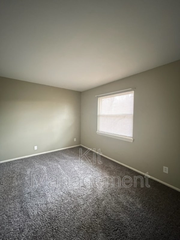 2900 Dean Rd in Lambertville, MI - Building Photo - Building Photo