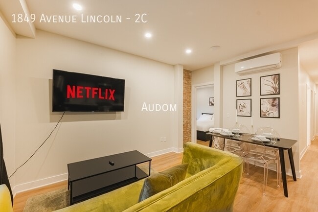 property at 1849 Av. Lincoln