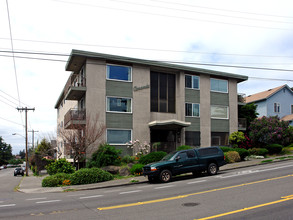 Amanda Apartments in Seattle, WA - Foto de edificio - Building Photo