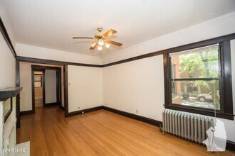 1448 W Cornelia Ave-Unit -# 2 in Chicago, IL - Building Photo - Building Photo