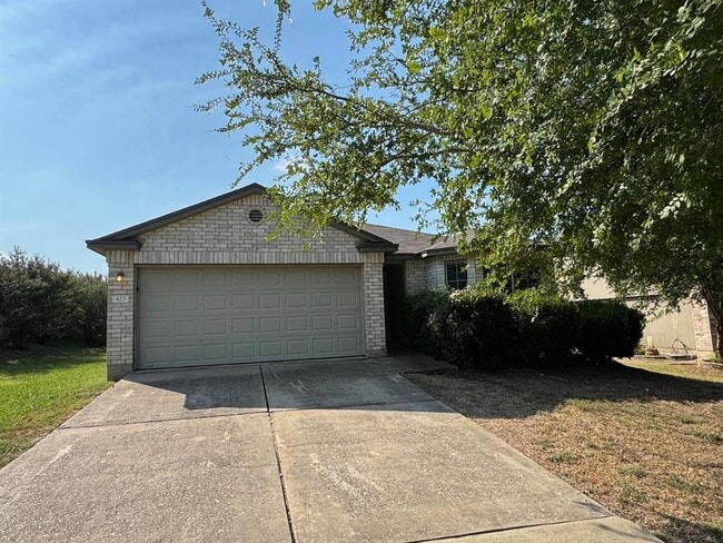 property at 423 Paddington Dr