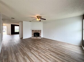 8208 Clear River Ln in Denton, TX - Building Photo - Building Photo