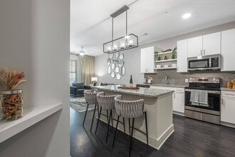 Capital Collective Luxury Apartments in Savannah, GA - Building Photo - Building Photo