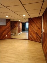 213 Dwelly St, Unit 1 in Fall River, MA - Building Photo - Building Photo