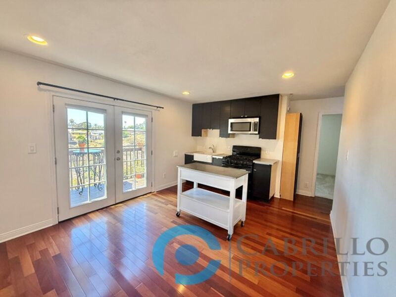3964 Manzanita Dr in San Diego, CA - Building Photo