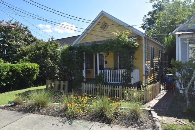 property at 705 N 5th Ave