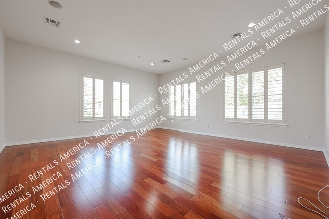 property at 1935 W Sparrow Dr