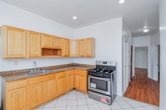 404 Danforth Ave in Jersey City, NJ - Building Photo - Building Photo