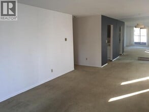 6460 Cassie Ave in Burnaby, BC - Building Photo - Building Photo