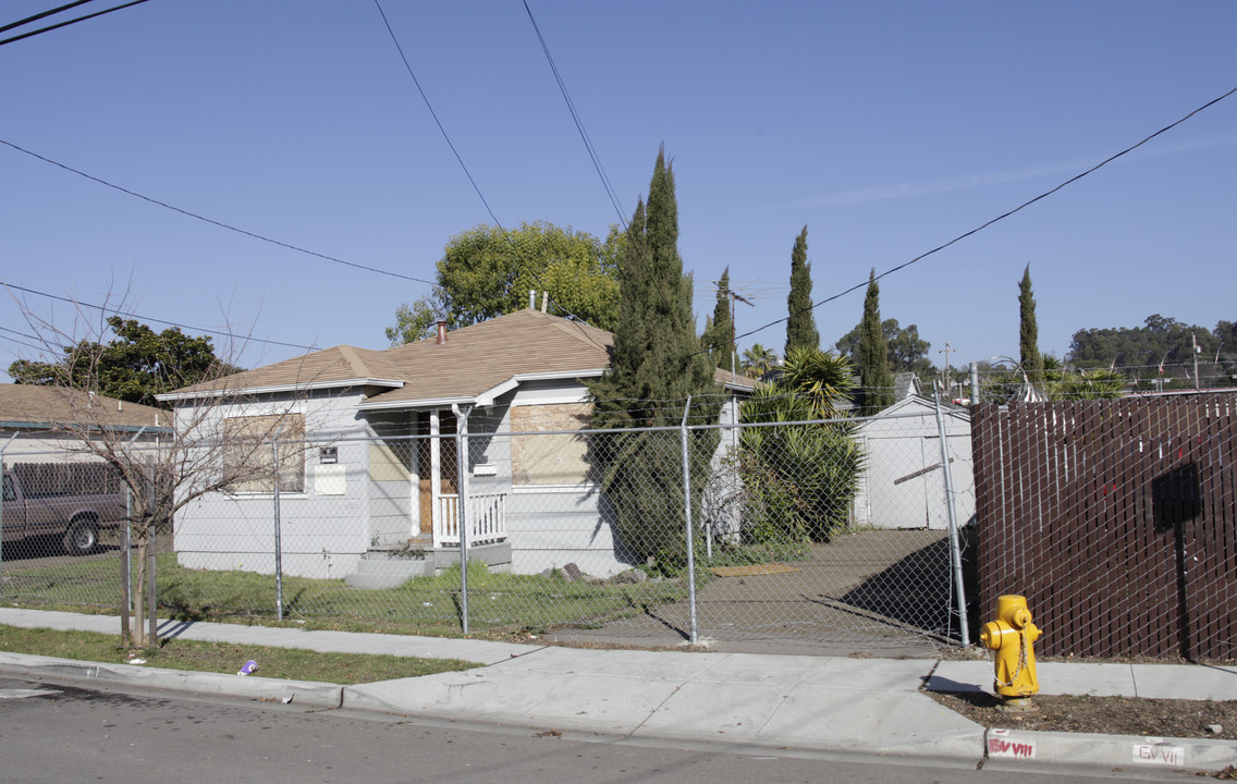 24700 Oneil Ave in Hayward, CA - Building Photo