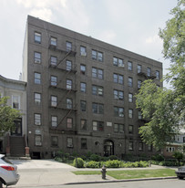 100 Linden Blvd Apartments