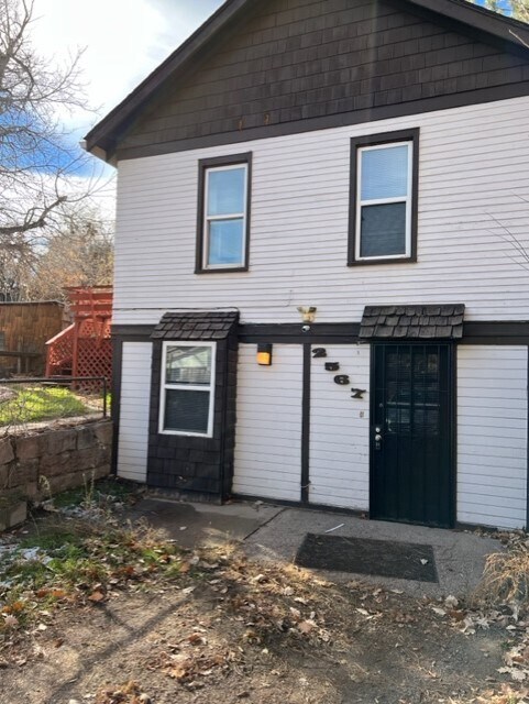 2567 S Pearl St in Denver, CO - Building Photo