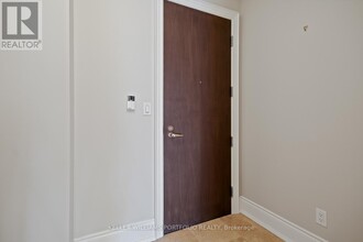 10-1010 Bellair St in Toronto, ON - Building Photo - Building Photo
