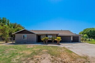 8713 S Avenue D in Yuma, AZ - Building Photo