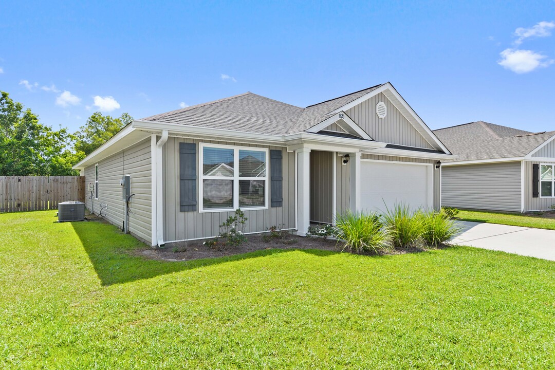 Emerald Lakes South in Ocean Springs, MS - Building Photo