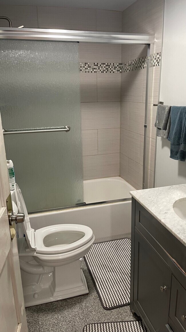 58 Hunting St in Malden, MA - Building Photo - Building Photo