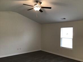 1216 Dogwood Neck Dr in Navassa, NC - Building Photo - Building Photo