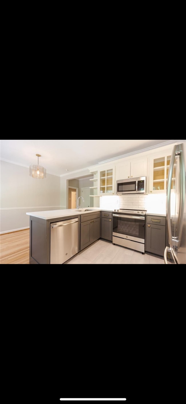 property at 430 Lindbergh Dr NE